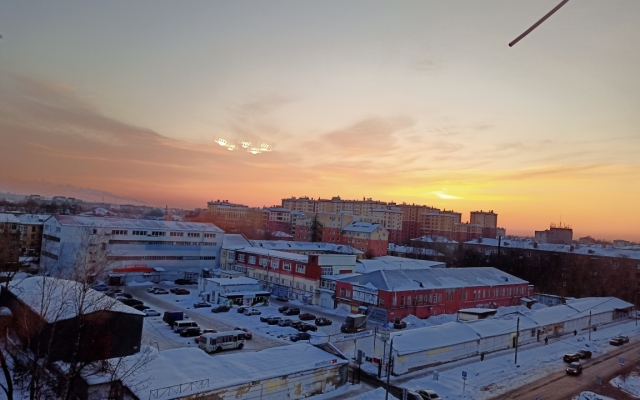 Na prospekte Tolbukhina 45 s krasivym vidom Apartments