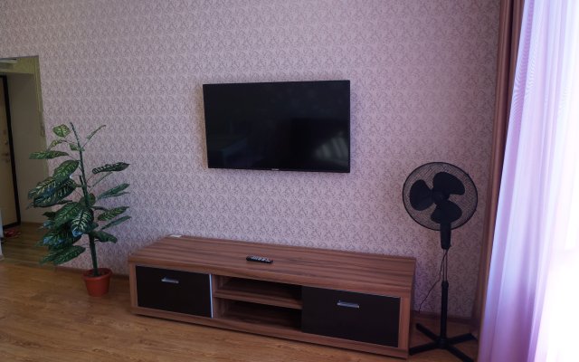 Dvuhkomnatnye Na Komsomolskoj 8 Apartments