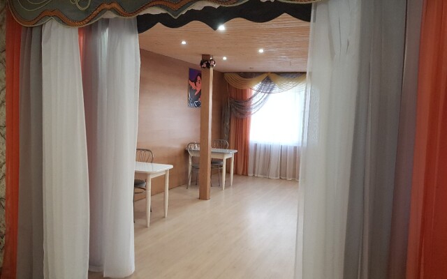 Zarechenskiy Cottage Guest House