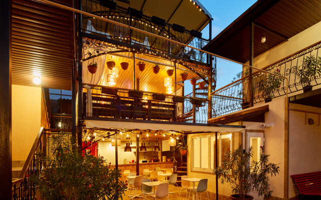 Hotel Chernomorskiy Bereg