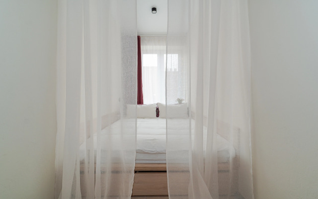 Двухкомнатная Квартира на Интернациональной 13