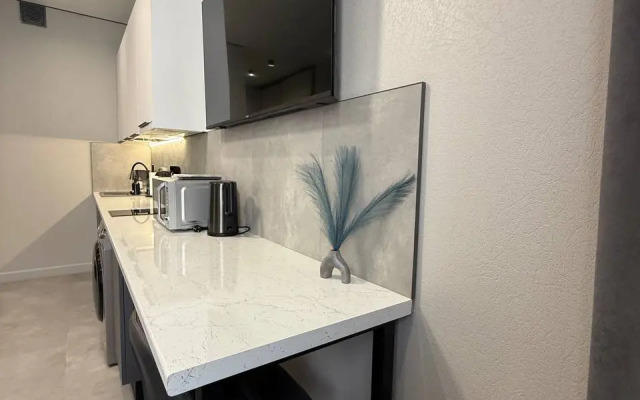 Uyutnaya Loft S Khoroshim Osnascheniem Flat