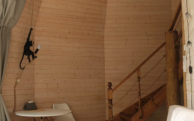 Частный дом со всеми удобствами у Пидана