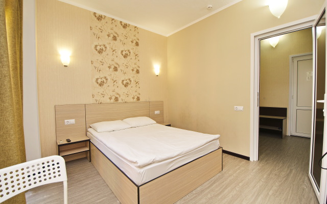 Lotos Hotel