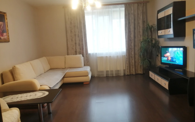 Dvushka Na Naberezhnoy Flat