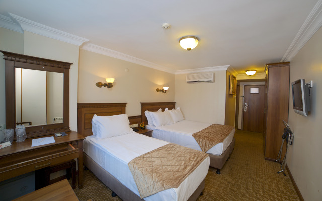 Grand Unal Hotel