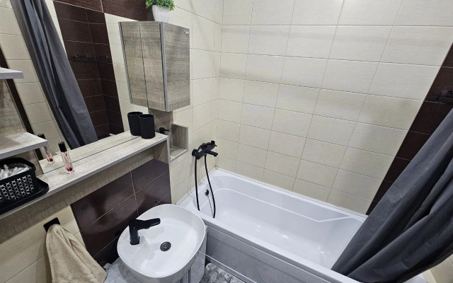 L.V.Hotels na 3-m vostochnom proyezde Apartments