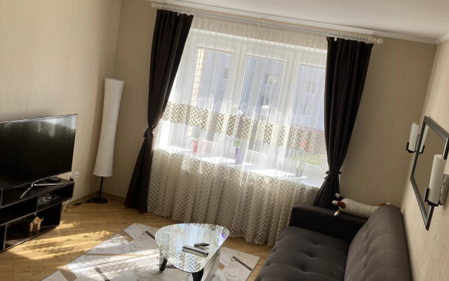Uyut Flat