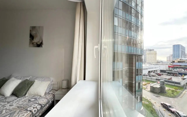 Uyutnaya I Svetlaya U Metro Flat