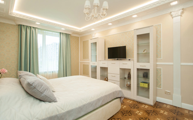 V Tsentre Flat