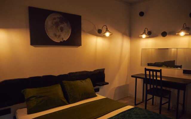 Luna Hotel