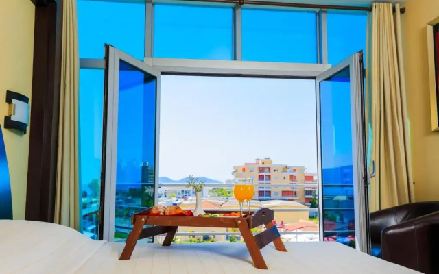 Отель Vlora Internacional