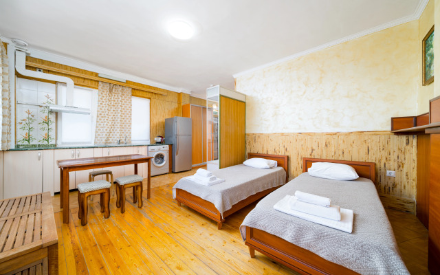 Отель Золотые Пески