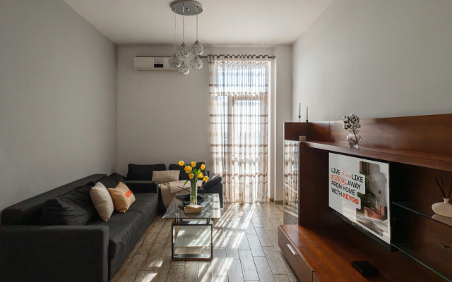 KeyGo #0123, 2 Bedroom, Near Yeritasardutyan Park, View of Ararat Apartments