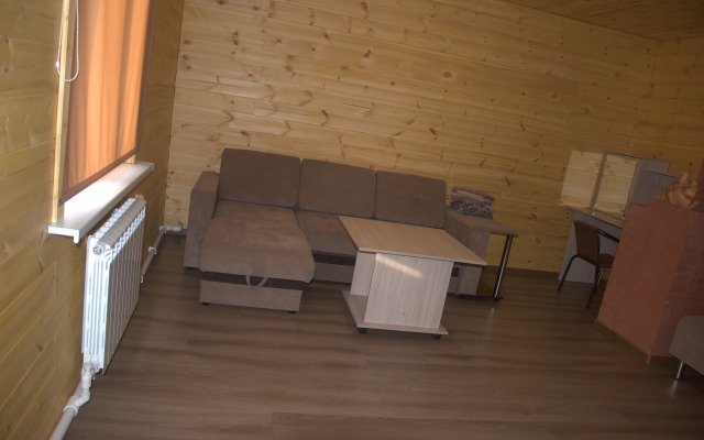 SEMEJNYiJ Guest House