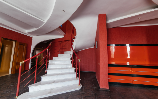 385 M2 Private house