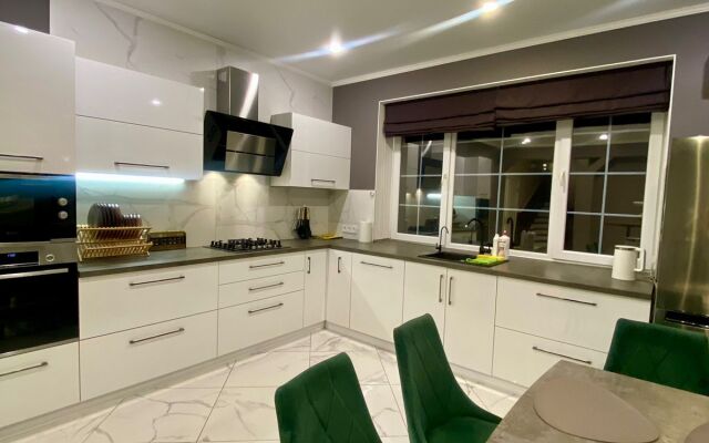 Dlya Vsey Semyi S Zonoy Spa Private House