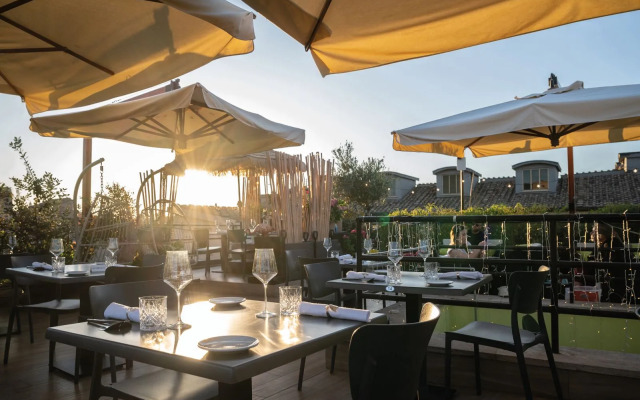Hotel Caravita