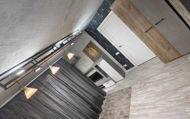 Komarova 13b Apartments