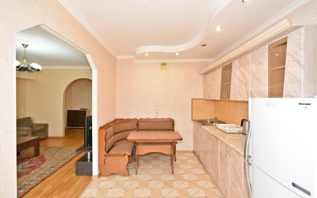 Apartments RentInnYerevan 15 Mesrop Mashtots Avenue