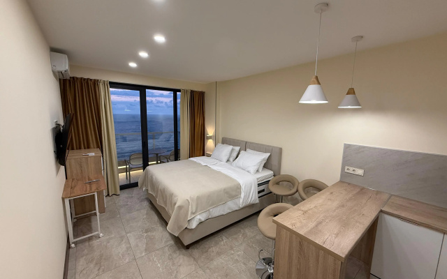 Apartamenty na plaze s vidom na more Bambo Bic Cihisdziri