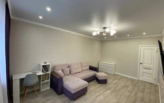 Akvarel Flat