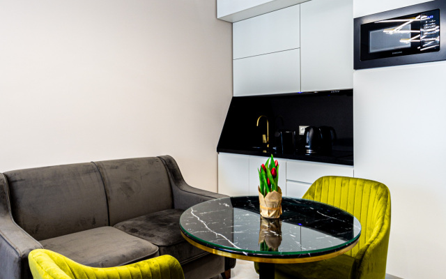 Lyuks v tsentre Sochi Apartments