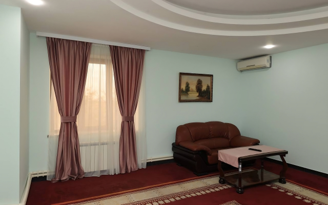 Continental Complex Hotel