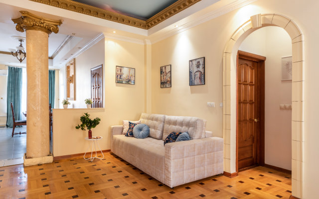 GM in the Historical Center of the Capital Apartments