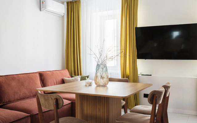 Трехкомнатная Квартира в Центре с Новым Ремонтом