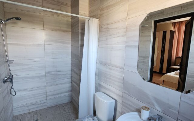 Liana Guesthouse