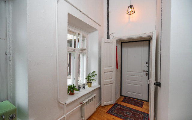 Na Chaykovskogo 9 Flat