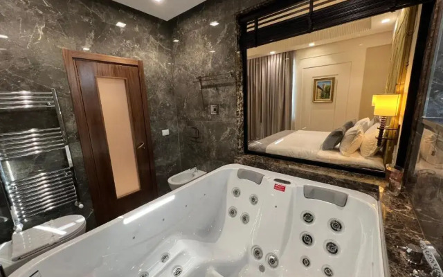 Golden Palace Hotel