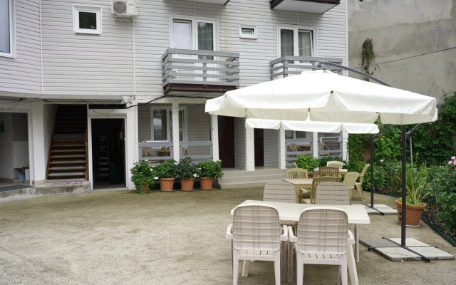 Zodiak Guest House