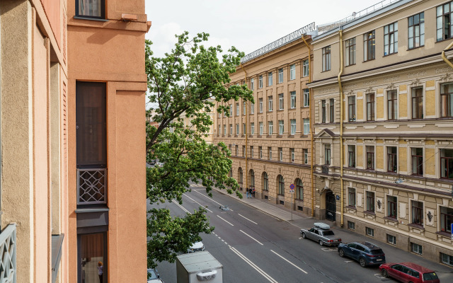 Roskoshnye Dvukhkomnatnye U Moskovskogo Vokzala Apartments