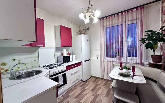 Квартира Дом 89 2комн в Мирном 2/4