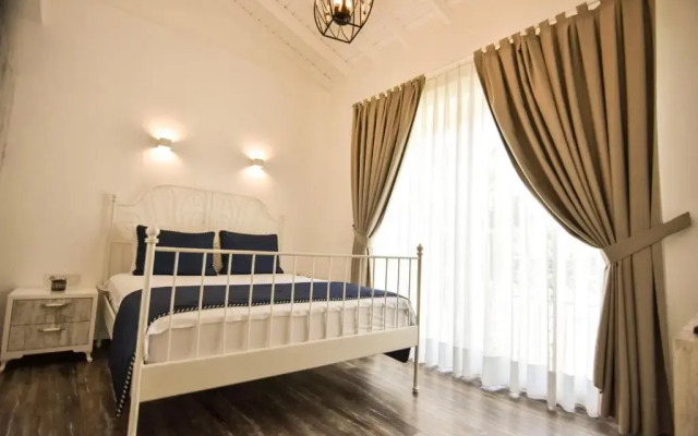 Faro Alacati Hotel