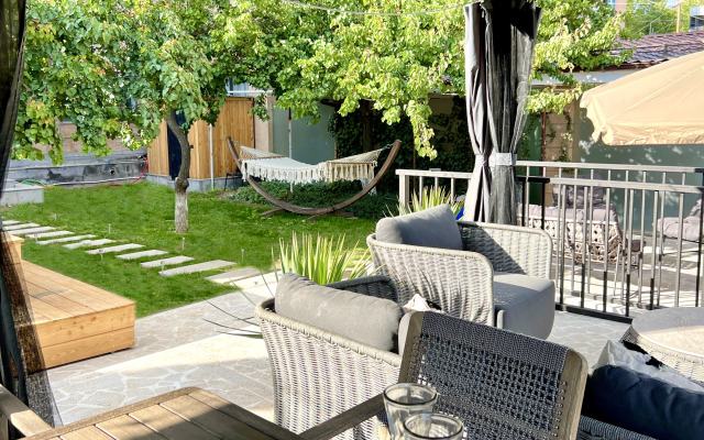 Luxury Villa in Yerevan, Villa