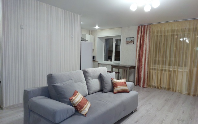 Yevrodvushka V Tsentre Yaroslavlya Flat