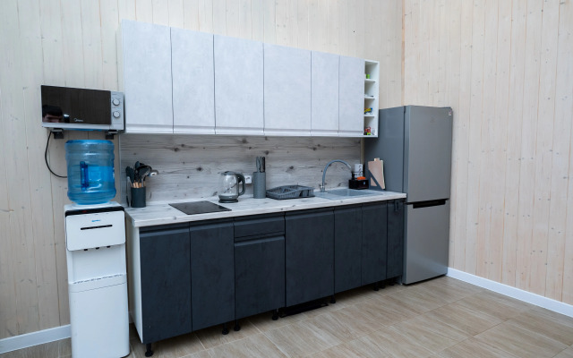 Частный дом с теплым бассейном, расположенного в живописном месте