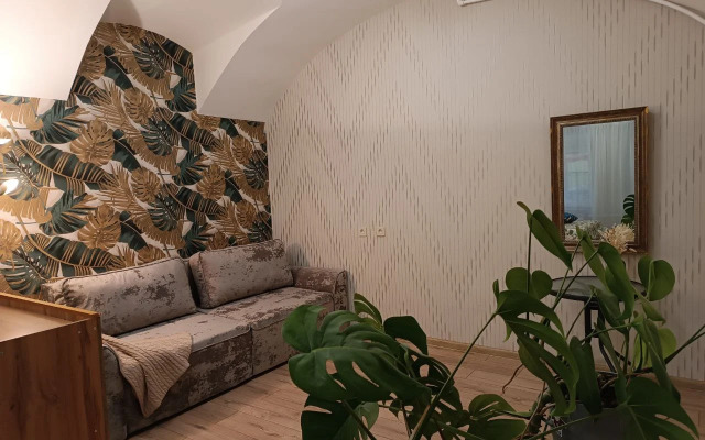Neobychnye Na Lomonosova 16 Apartments