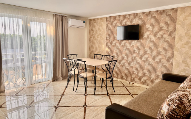 Gostevoy Dom Diamond Guest House