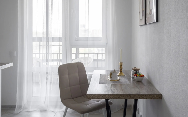 Mira Apartments