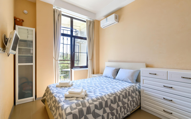 Green Sail Apartments