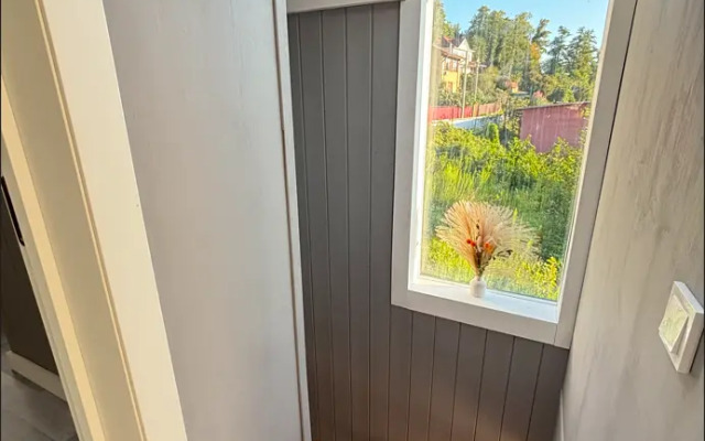 Частный дом у леса