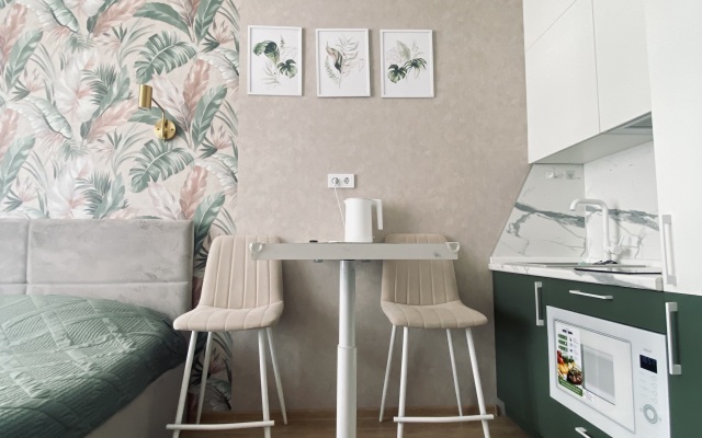 Monro Apartment