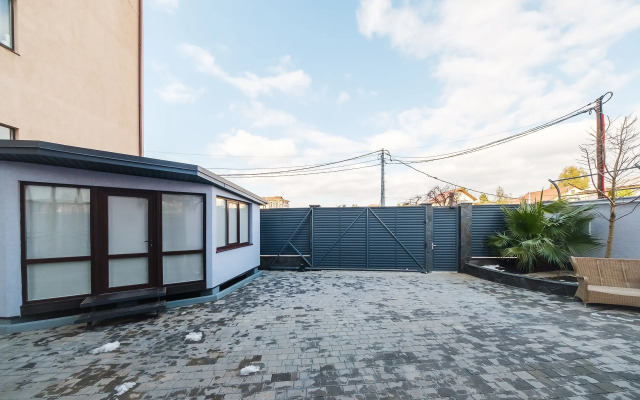 Lalebi Guest House