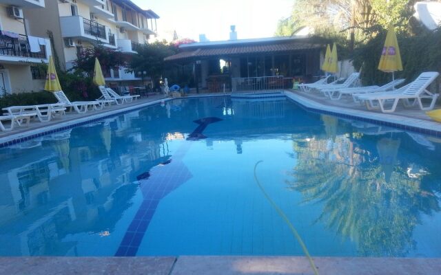 Iniochos Hotel