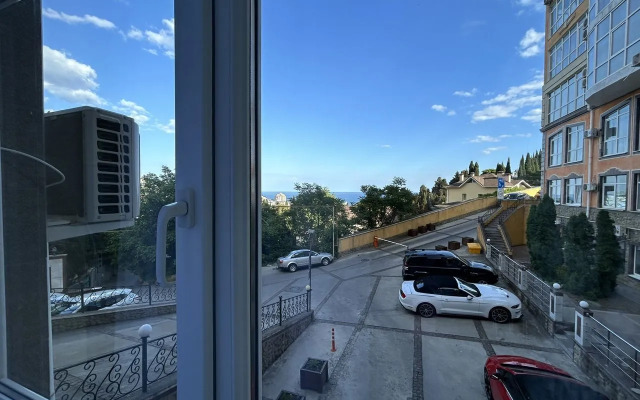 Na Zagorodnoy Ulitse 17v Flat