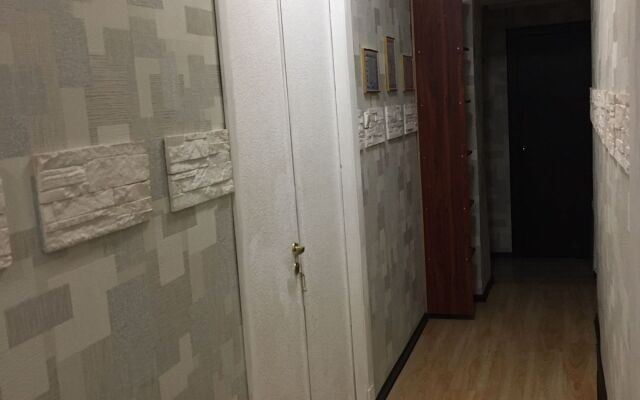 Dvushka u Semimostya Flat